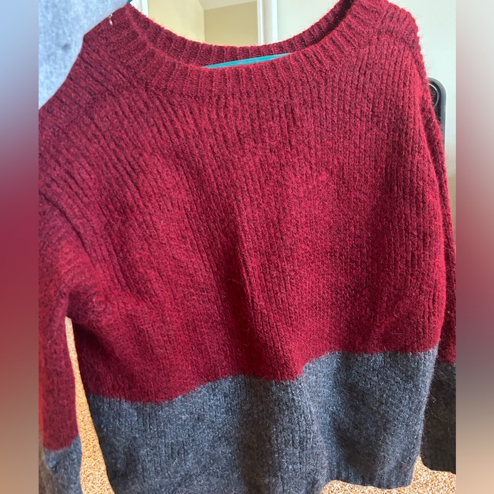 Sweater - Picture 3 of 3